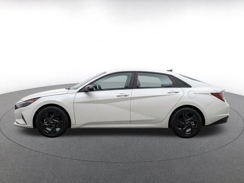 Used 2026 Hyundai Elantra Sport FWD image 4