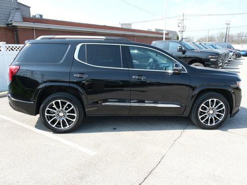 Used 2022 GMC Acadia Denali w/ Denali Technology Package AWD/4WD image 2