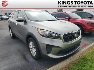 Used 2019 Kia Sorento LX image 1