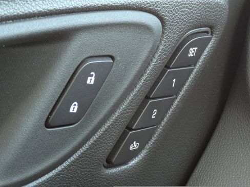 Certified 2023 Buick Encore GX Essence w/ Experience Buick Package image 24