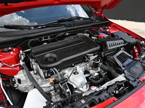 Used 2025 Honda Civic LX image 18