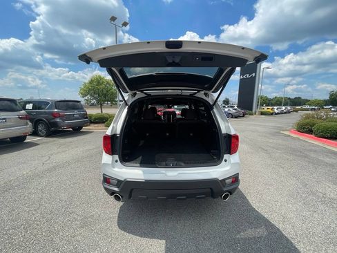 Used 2025 Honda Passport EX-L image 7