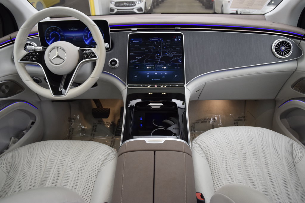Used 2023 Mercedes-Benz EQS 450+ SUV image 20