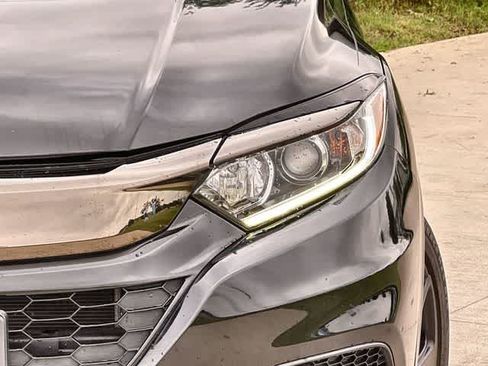 Certified 2021 Honda HR-V Sport image 24