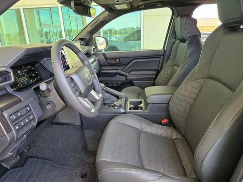 Used 2026 Toyota 4Runner TRD Off-Road Premium AWD/4WD image 9