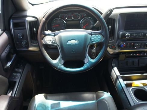 Used 2015 Chevrolet Silverado 1500 LTZ Z71 w/ LTZ Plus Package AWD/4WD image 5