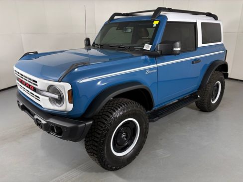 Used 2024 Ford Bronco Heritage Edition AWD/4WD image 4