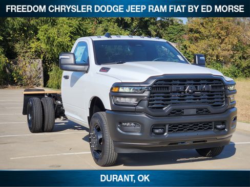 New 2026 RAM 3500 Tradesman image 2