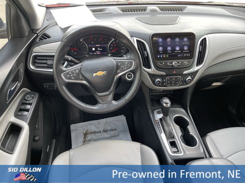 Used 2019 Chevrolet Equinox Premier image 2