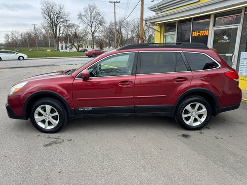 Used 2014 Subaru Outback 2.5i Limited w/ Moonroof Package image 3