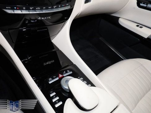 Used 2013 Mercedes-Benz CL 550 4MATIC image 28
