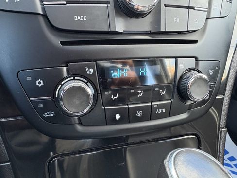 Used 2013 Buick Regal GS image 32