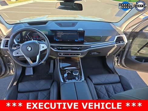Used 2025 BMW X7 xDrive40i image 13