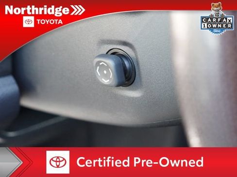 Certified 2024 Toyota Sienna Platinum FWD image 22