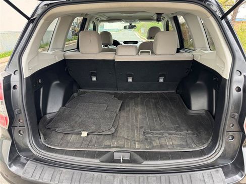 Used 2014 Subaru Forester 2.5i Premium AWD/4WD image 16