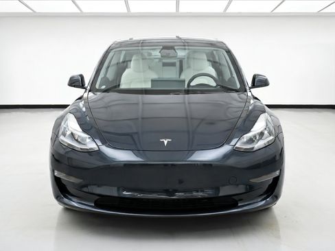 Used 2023 Tesla Model 3 Standard Range RWD image 2