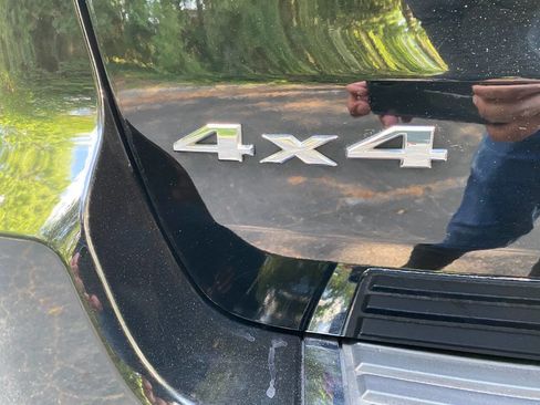 Used 2018 Jeep Grand Cherokee Limited AWD/4WD image 5