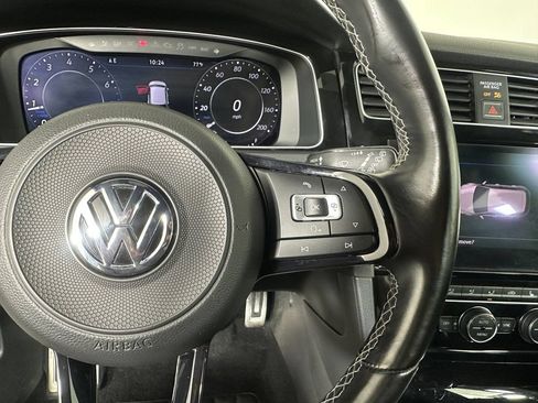 Used 2018 Volkswagen Golf R 4-Door AWD/4WD image 12