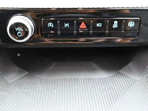 New 2026 Ford Explorer Active w/ Active Comfort Package image 22