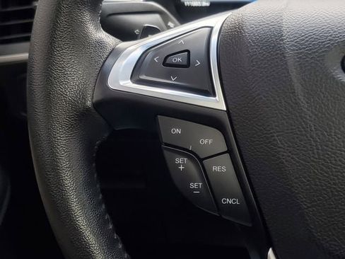 Used 2016 Ford Edge SEL w/ Equipment Group 201A AWD/4WD image 12