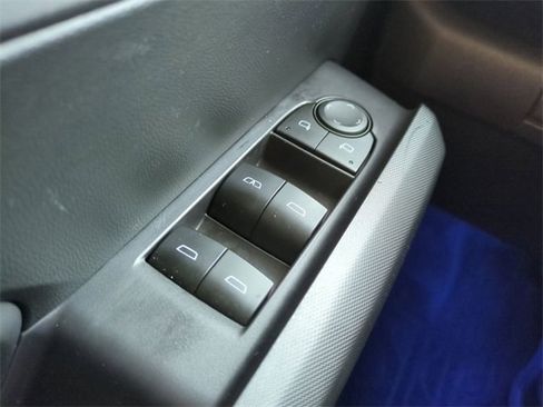 Used 2023 Chevrolet Colorado Trail Boss w/ Technology Package image 22