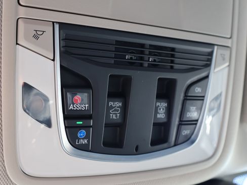 Used 2024 Acura RDX SH-AWD w/ Technology Package image 38