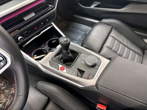 Used 2026 BMW M2 w/ Lighting Package RWD image 21