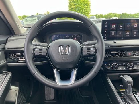 Used 2024 Honda Accord Touring image 18