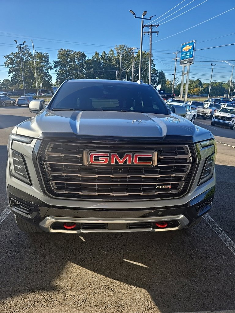 Used 2025 GMC Yukon XL AT4 Ultimate AWD/4WD image 2