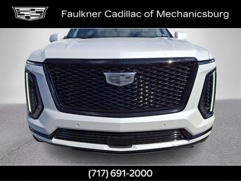 New 2025 Cadillac Escalade ESV Sport Platinum w/ LPO, ONYX Package AWD/4WD image 8