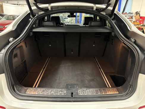 Used 2018 BMW X4 xDrive28i image 9