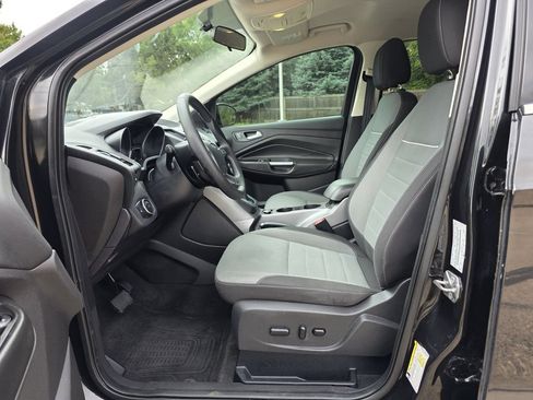Used 2015 Ford Escape SE FWD image 15