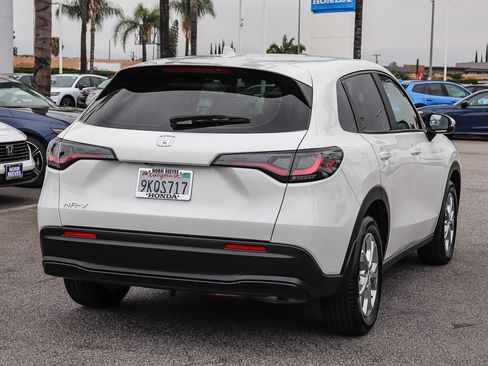 Certified 2024 Honda HR-V LX image 11