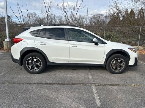 Used 2019 Subaru Crosstrek 2.0i Premium image 2