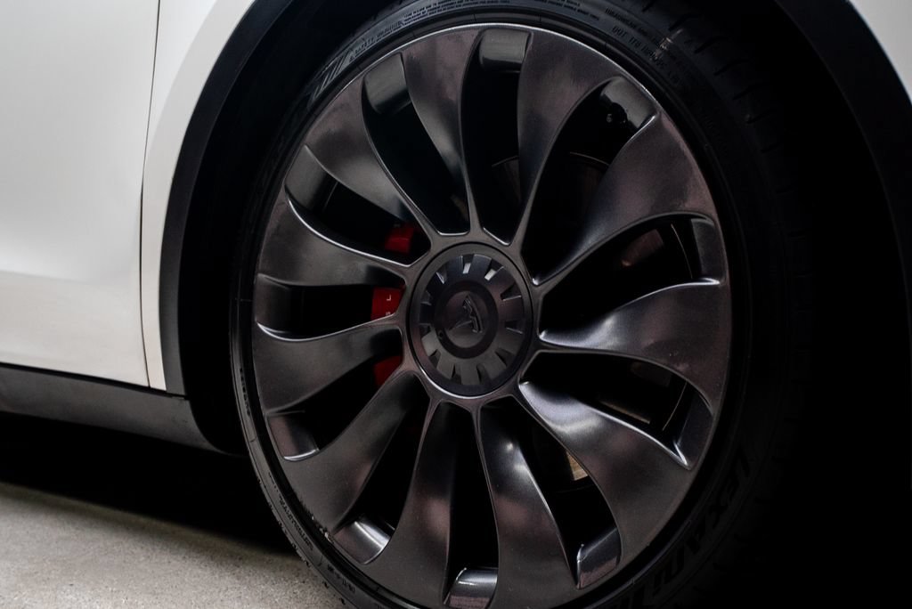Used 2021 Tesla Model Y Performance AWD/4WD image 12