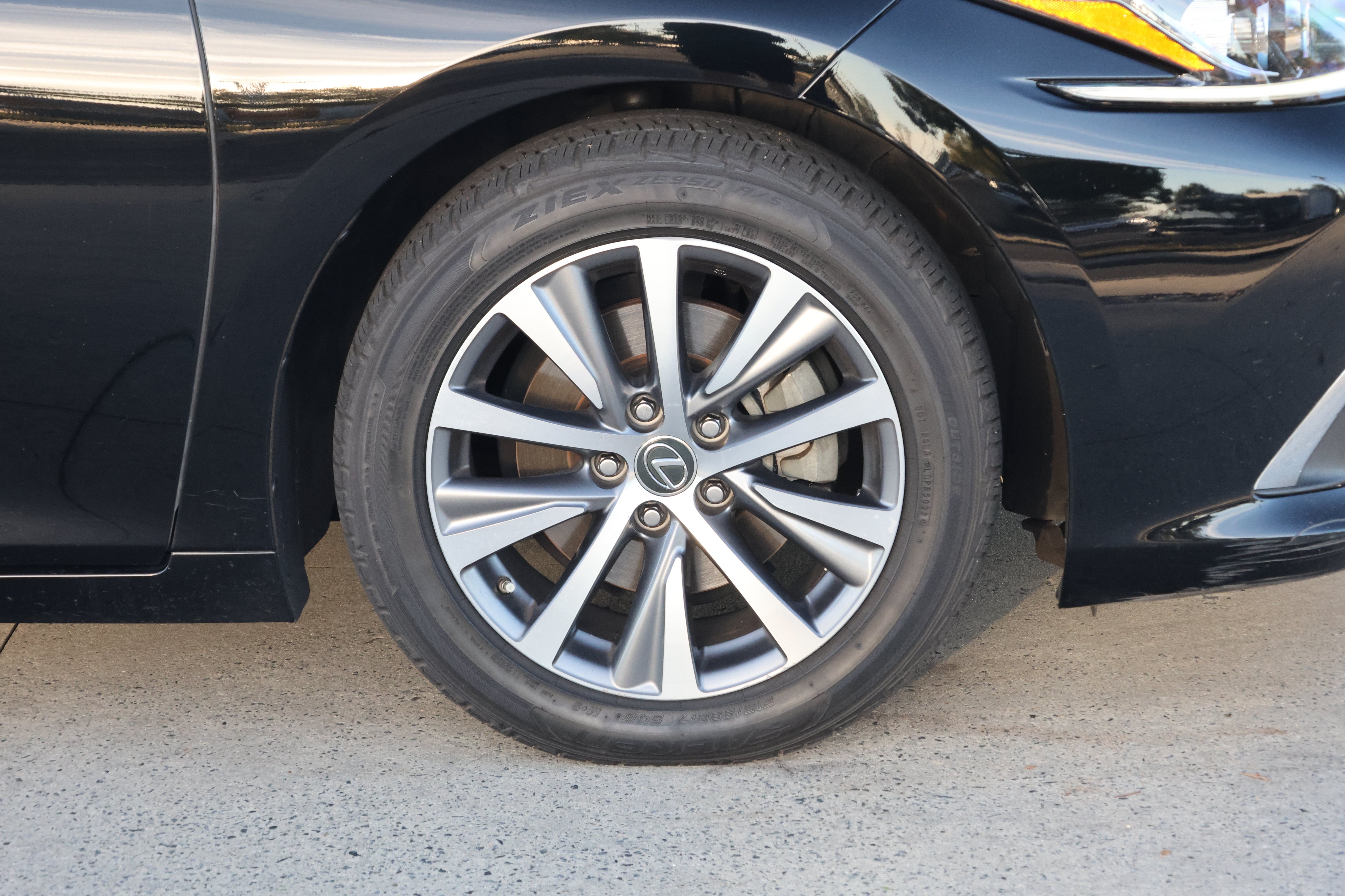Used 2019 Lexus ES 350 w/ Premium Package FWD image 11