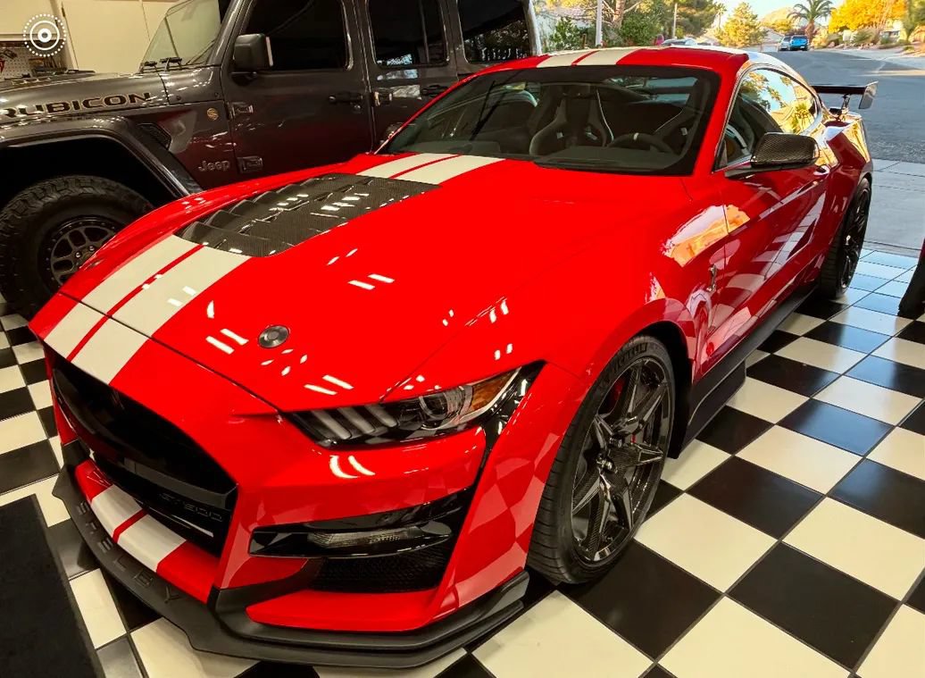 Used 2020 Ford Mustang Shelby GT500 w/ Carbon Fiber Track Pack RWD image 12