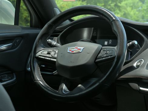 Used 2019 Cadillac XT4 Sport w/ Cold Weather Package FWD image 19