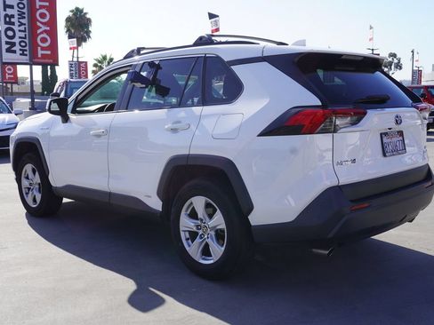Used 2021 Toyota RAV4 LE w/ Carpet Mat Package (TMS) AWD/4WD image 6