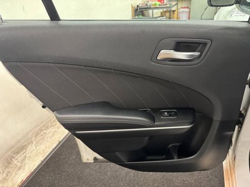 Used 2022 Dodge Charger SXT image 16
