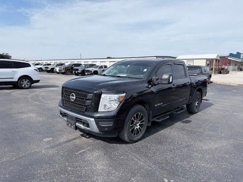 Used 2023 Nissan Titan SV w/ SV Convenience Package RWD image 1