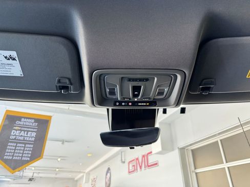 Used 2024 Chevrolet Silverado 2500 LTZ w/ LTZ Convenience Package image 26