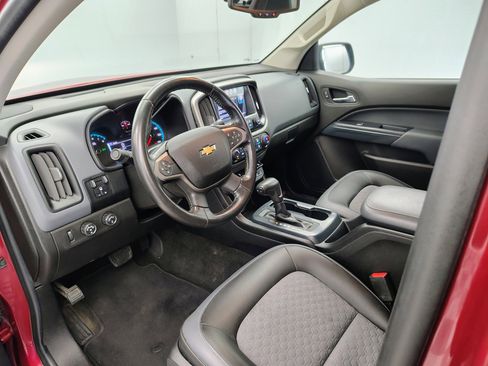 Used 2017 Chevrolet Colorado Z71 image 48