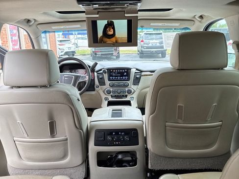Used 2016 GMC Yukon Denali w/ Open Road Package AWD/4WD image 22