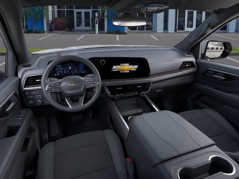 New 2026 Chevrolet Suburban LS image 17