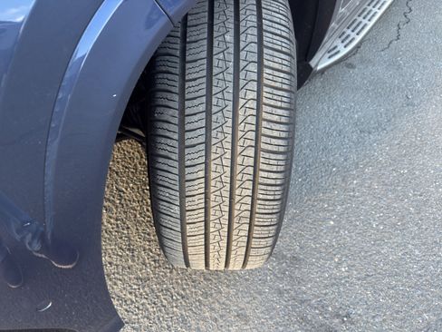 Used 2024 Mercedes-Benz GLS 450 4MATIC image 28