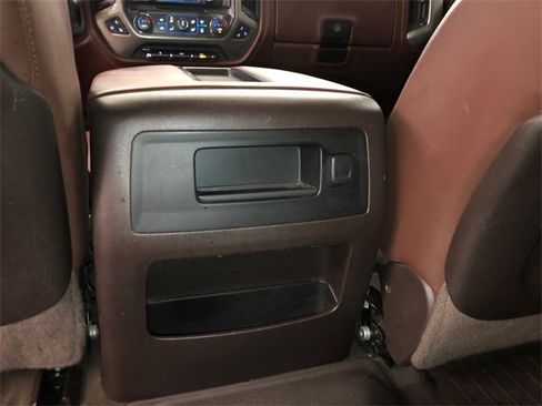 Used 2015 Chevrolet Silverado 1500 High Country image 30