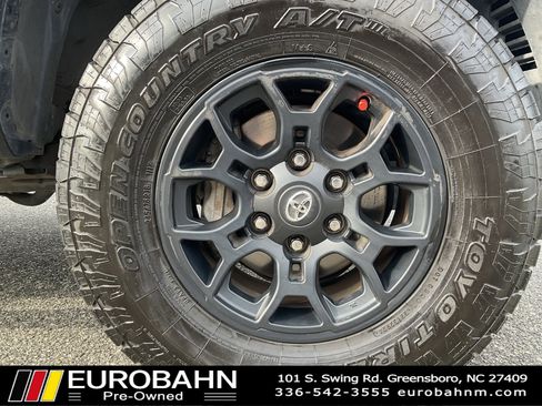 Used 2021 Toyota Tacoma SR5 image 31