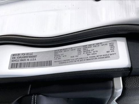 New 2026 Jeep Grand Cherokee L Limited w/ Luxury Tech Group II image 15