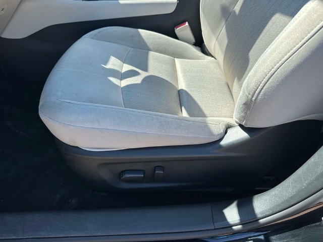 Used 2024 Nissan Altima 2.5 SV FWD image 22